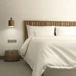 Glykeria Mini 4*
