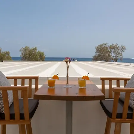Glykeria Mini 3* Perivolos (Santorini)