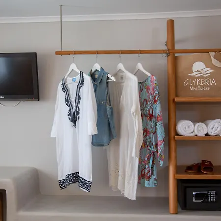 Lejlighedshotel Glykeria Mini