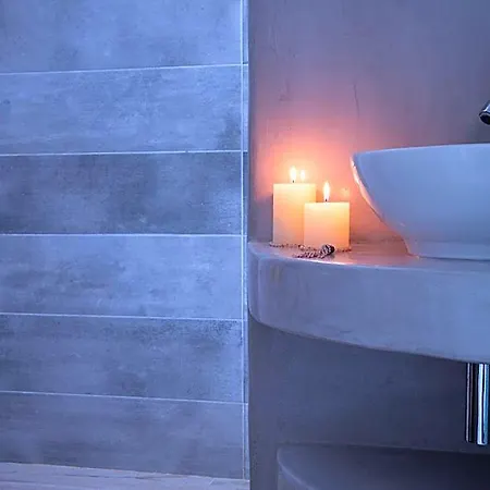 Glykeria Mini 4* Perivolos (Santorini)