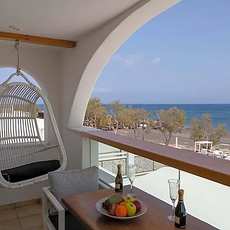 Glykeria Mini 4* Perivolos (Santorini)