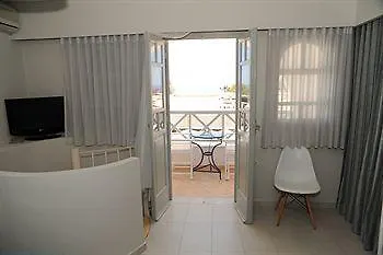 Glykeria Mini 4* Perivolos (Santorini)