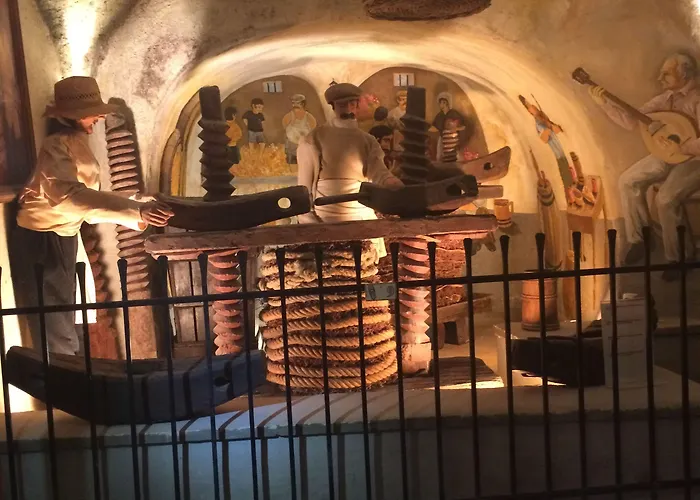 Glykeria Mini 아파트호텔 4*