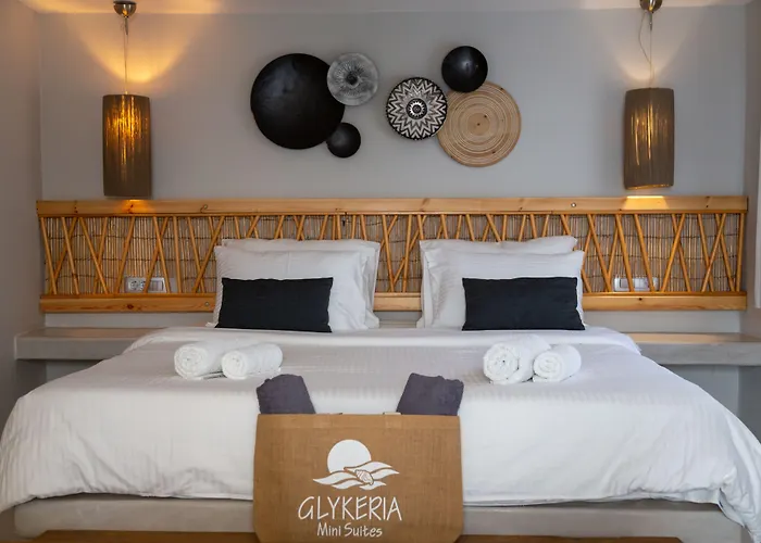 Glykeria Mini 페리볼로스