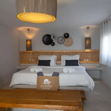 Apart-hotel Glykeria Mini Perivolos (Santorini)