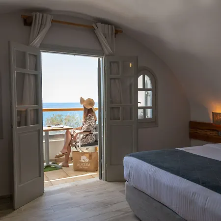 Glykeria Mini 4* Perivolos (Santorini)