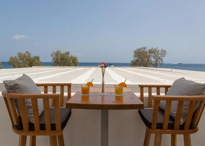 Glykeria Mini 4* Perivolos (Santorini)