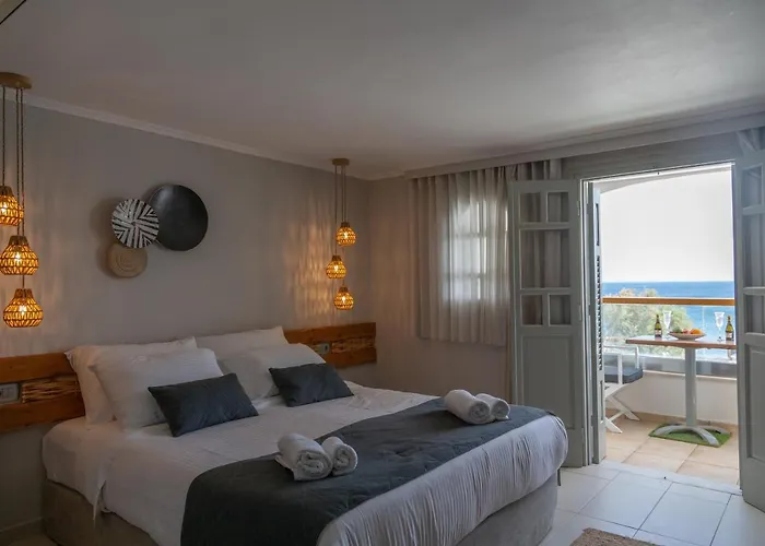 Glykeria Mini Aparthotel Perivolos (Santorini)