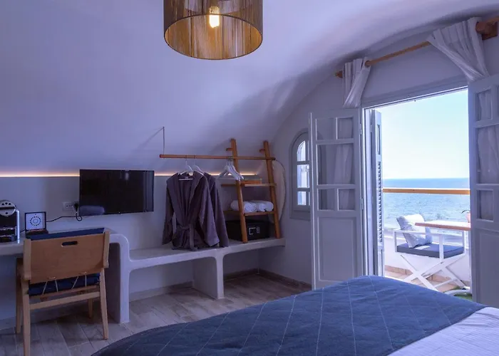 Glykeria Mini 4* Perivolos (Santorini)