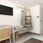 Glykeria Mini Aparthotel 4*